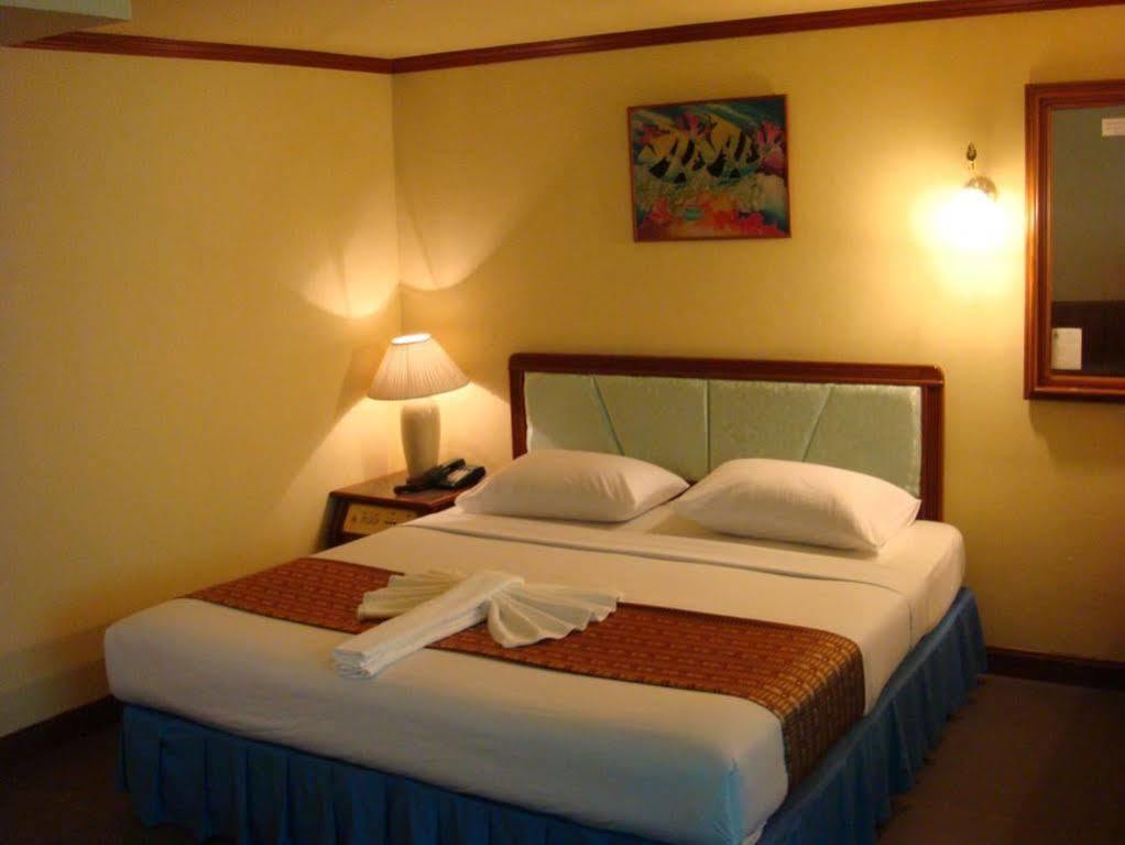 Thai Hotel Krabi town Exterior foto